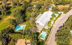 Laranjal Farm House